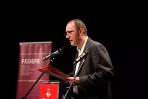 Jesús Prieto, actor, representa una de las obras de Elena Garro