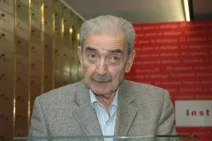 El poeta y periodista argentino dará nombre a la biblioteca del Instituto Cervantes de Viena