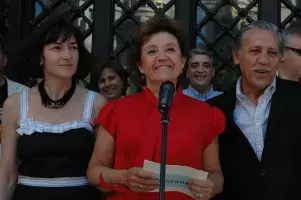 La ministra de Cultura, Ángeles González-Sinde; la directora del Instituto Cervantes, Carmen Caffarel, y el secretario de Estado para la Unión Europea, Diego López Garrido inauguran las celebraciones del Día E en Madrid