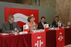 La directora del Instituto Cervantes explica la importancia de saber expresarse oralmente con corrección