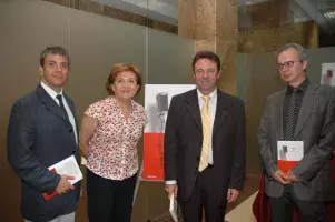 Francisco Moreno, Carmen Caffarel, Antonio Briz y Santos López tras la presentación del libro "Saber hablar"