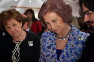 El comisario de  la exposición «Un Mar de Leyes»