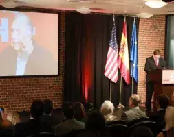 En su discurso, García Montero agradeció a Felipe VI su apoyo y el de la Casa Real al Instituto Cervantes «en la gestión diaria y en los nuevos retos». ​(Foto: Casa Real)