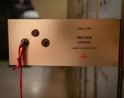 El cajetín destinado al escritor Max Aub dentro de la Caja de las Letras del Instituto Cervantes 