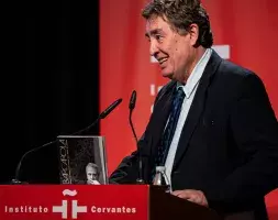 El director del Instituto Cervantes, Luis García Montero, intervino al final del homenaje al escritor madrileño.