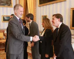 Felipe VI y Luis García Montero