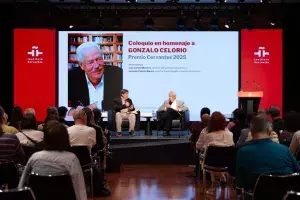 Conversatorio de Gonzalo Celorio junto a el director del Instituto Cervantes, Luis García Montero