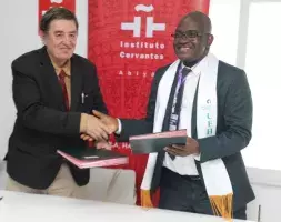 El Instituto Cervantes inaugura el Aula Cervantes de Abiyán (Costa de Marfil)