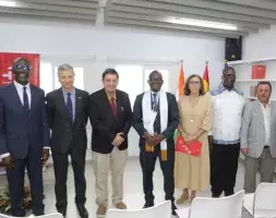 El Instituto Cervantes inaugura el Aula Cervantes de Abiyán (Costa de Marfil)