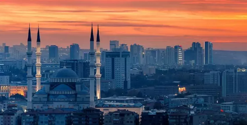 La ciudad de Ankara al atardecer