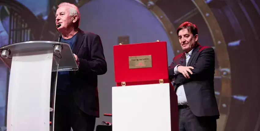 Legado de Víctor Manuel para la Caja de las Letras