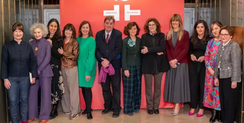 Foto de familia del legado del Día de la Mujer 