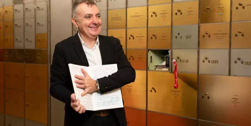 Legado del escritor Manuel Vilas a la Caja de las Letras