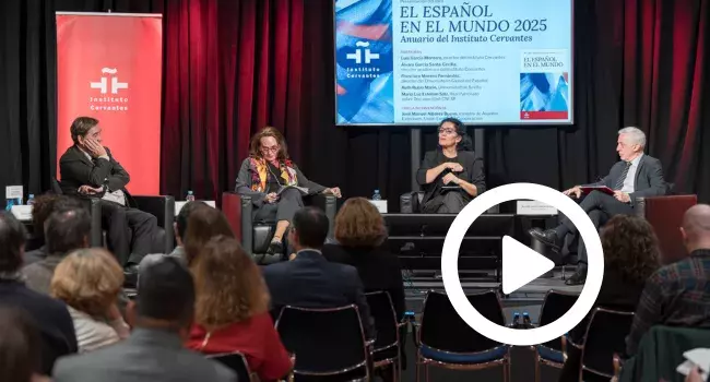 Presentación de «El español en el mundo 2025. Anuario del Instituto Cervantes» En el coloquio que se celebró durante la presentación del anuario del Cervantes participaron (desde la izda.) su director, Luis García Montero; Ruth Rubio, catedrática de derecho constitucional en la Universidad de Sevilla; María Luz Esteban, directora del Centro de Normalización Lingüística de la Lengua de Signos Española (CNLSE), y Álvaro García Santa-Cecilia, director Académico de la institución.