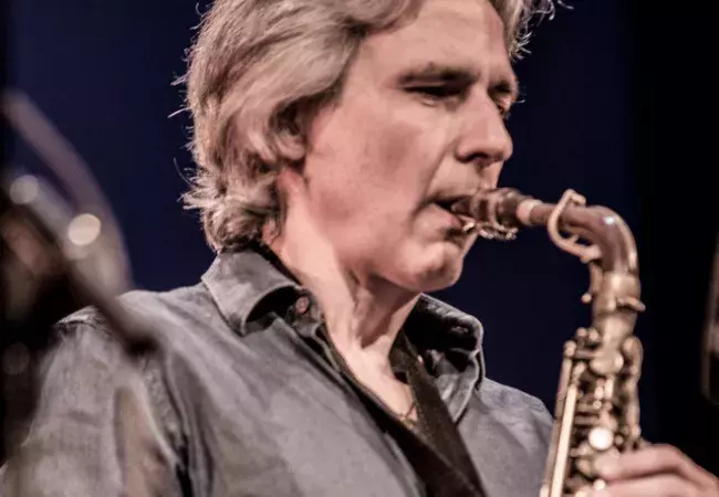 El saxofonista Perico Sambeat