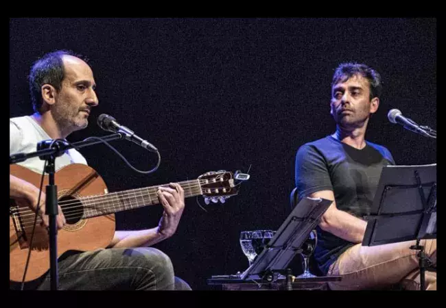 El cantautor Diego Kuropatwa y el escritor Fabián Severo