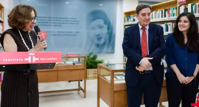 Inauguración de la Biblioteca Marcela de Juan en el Instituto Cervantes de Shanghái
