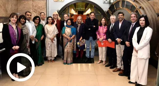Foto de familia encuentro España-India