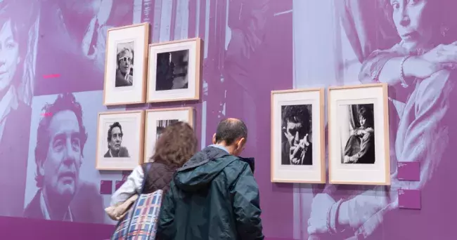 Exposición «María Elena Walsh y Sara Facio: la palabra y la mirada»