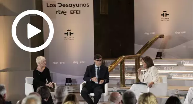 El Cervantes acoge el programa «Los desayunos» de RTVE y la Agencia EFE con el presidente de la Generalitat de Cataluña, Salvador Illa